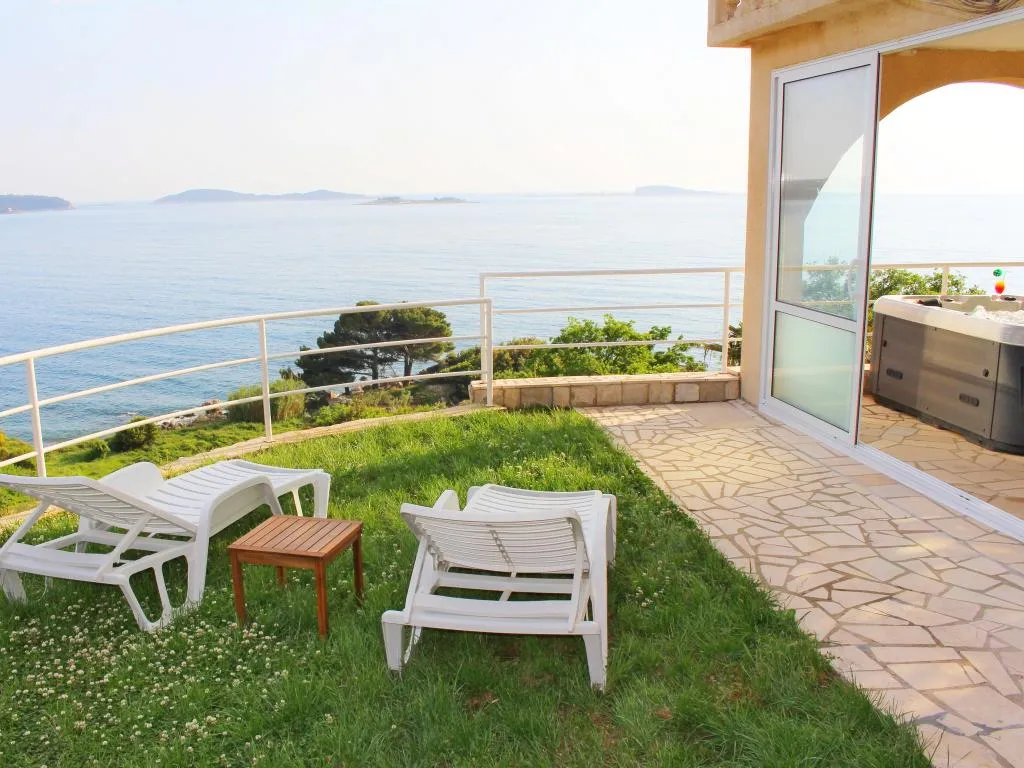 APARTMENT CAPACITY 3 Room, Apartments Ilija, Dubrovnik