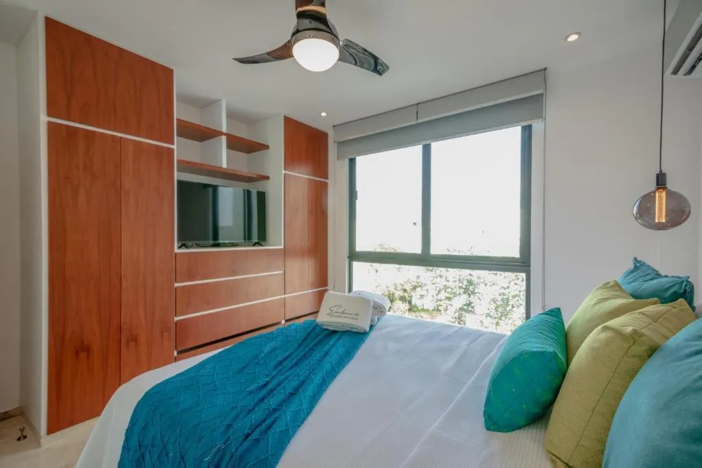 APARTMENT DELUXE QUEEN BED Room, Emiliano 42 Condos Boutique, Playa Del Carmen