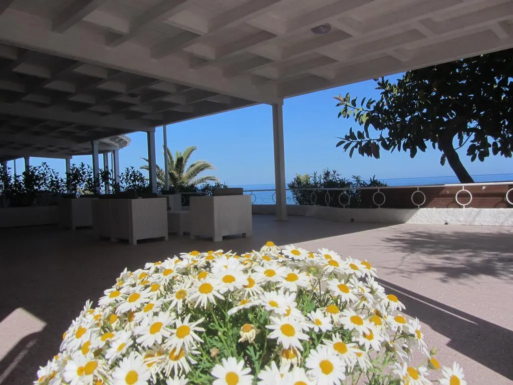 Terrace, La Scogliera, Naples
