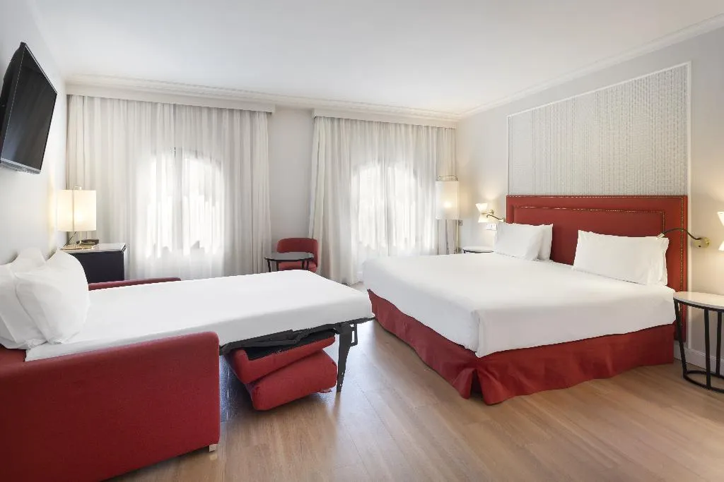 FAMILY ROOM STANDARD Room, Exe Sevilla Macarena, Seville
