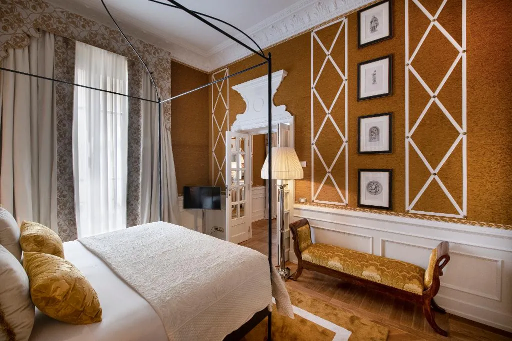 SUITE STANDARD Room, Helvetia & Bristol Firenze - Starhotels Collezione, Florence