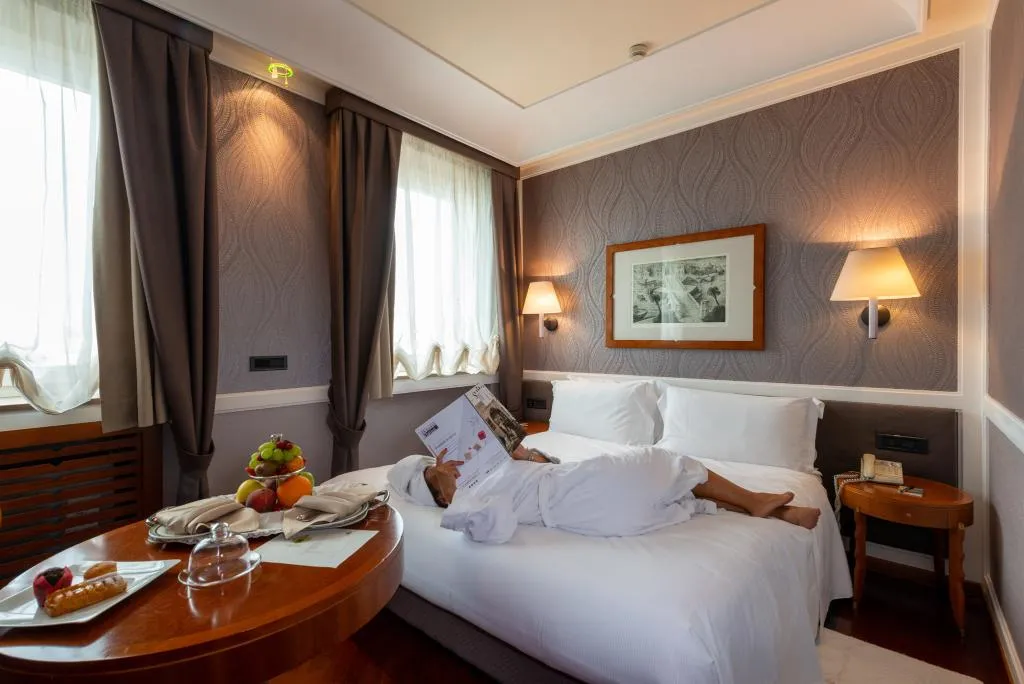 Room, Grand Hotel Ortigia, Catania