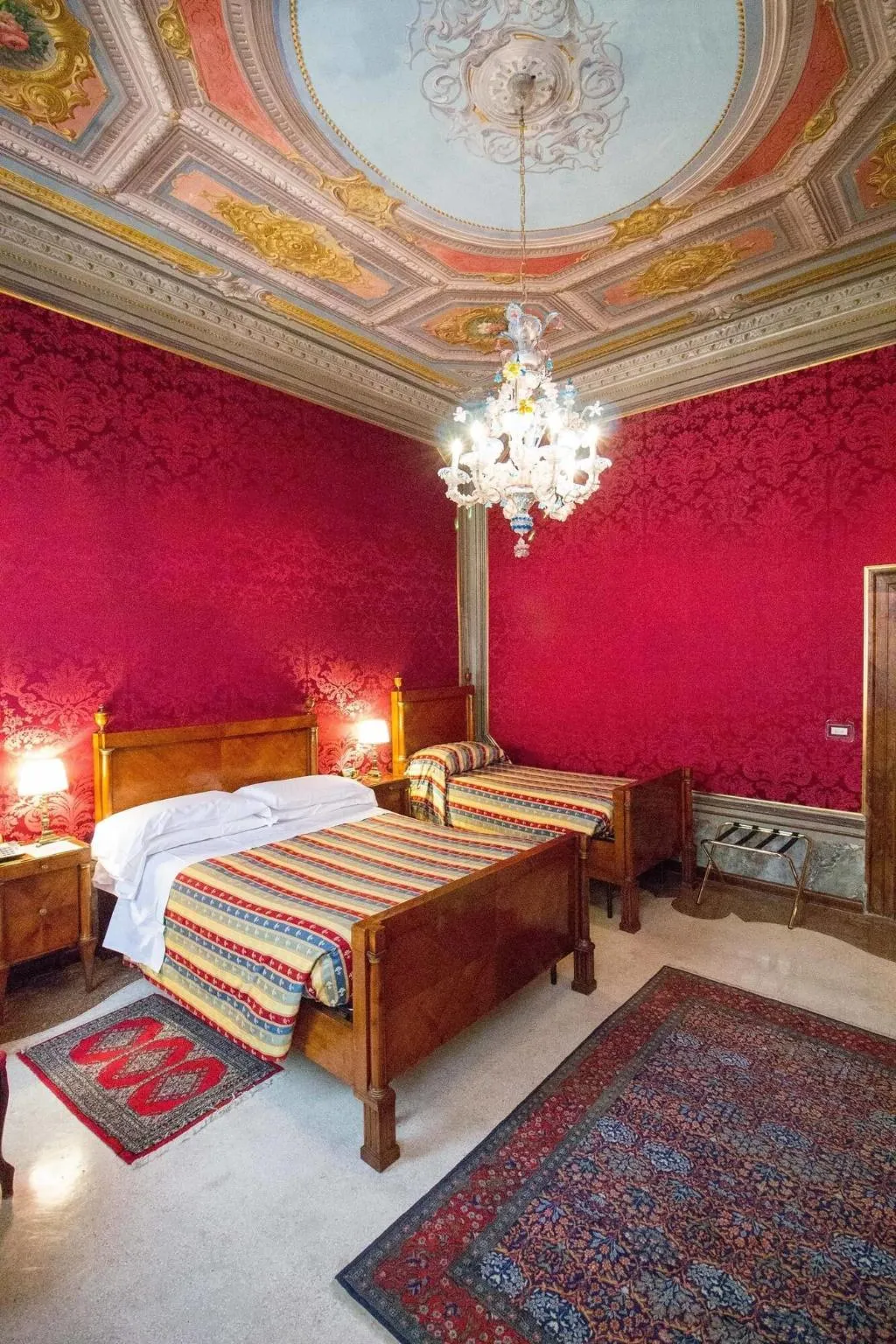 Room, Palazzo Abadessa, Venice
