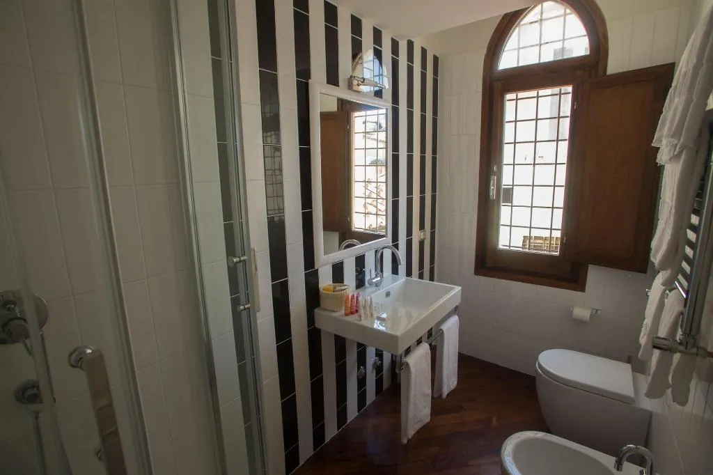 Room, Relais Arco Della Pace, Rome