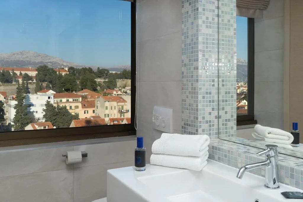 TWIN DELUXE Room, The View Luxury Rooms, Split