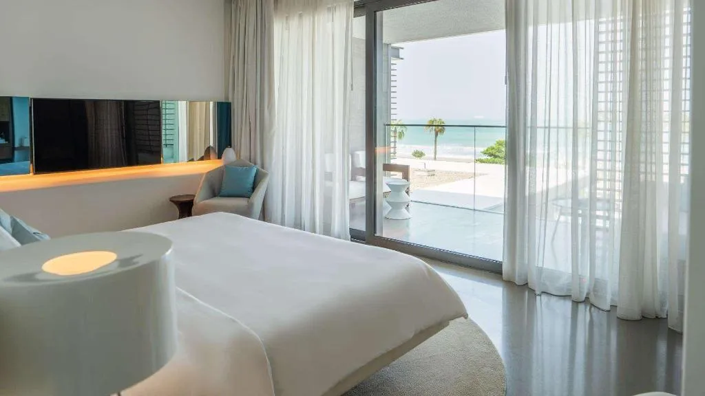 DOUBLE SEA VIEW Room, Nikki Beach Resort & Spa Dubai, Dubai