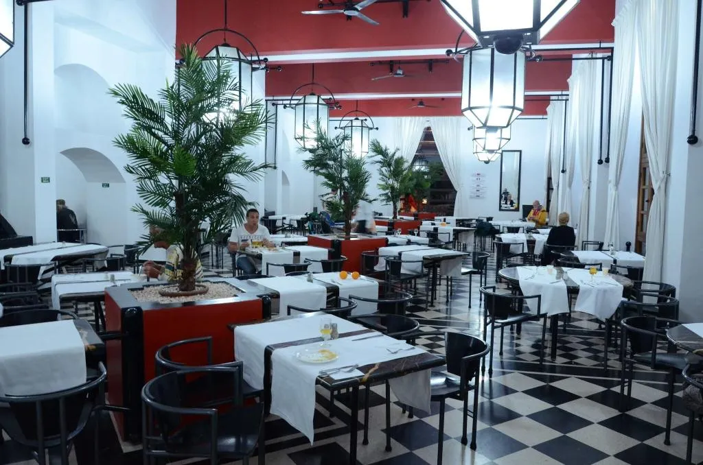 Restaurant, El Pueblo Tamlelt, Agadir