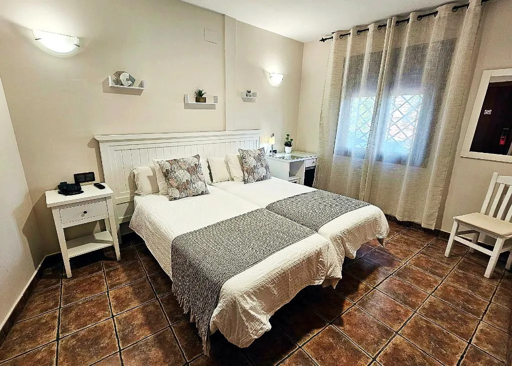 TWIN STANDARD Room, Medina de Toledo, Madrid