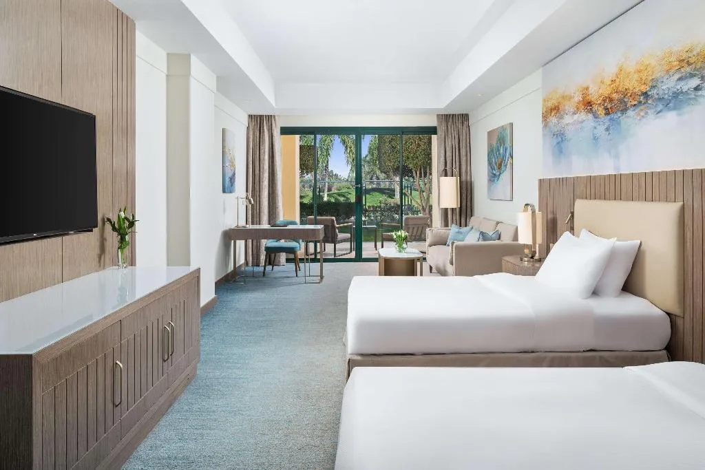TWIN PREMIER Room, Hilton Pyramids Golf, Cairo
