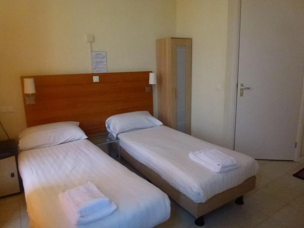 Room, Hotel Isis, Amsterdam