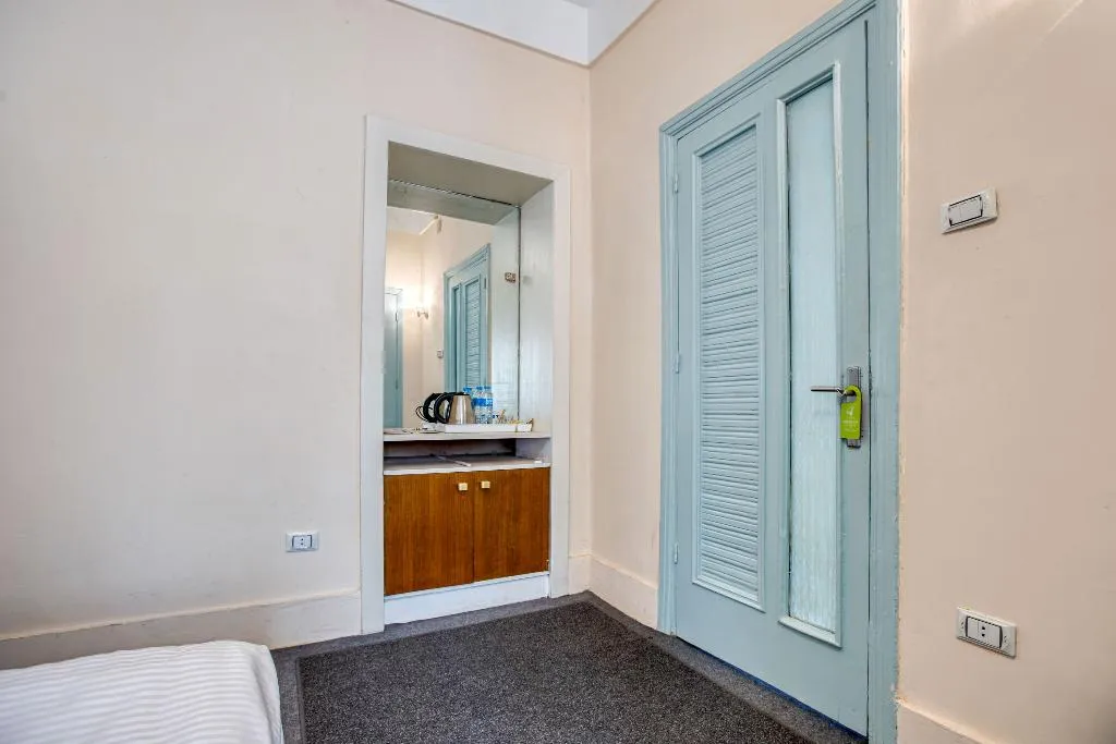 Double or Twin GARDEN VIEW Room, Villa Khufu Pyramids Hotel, Cairo