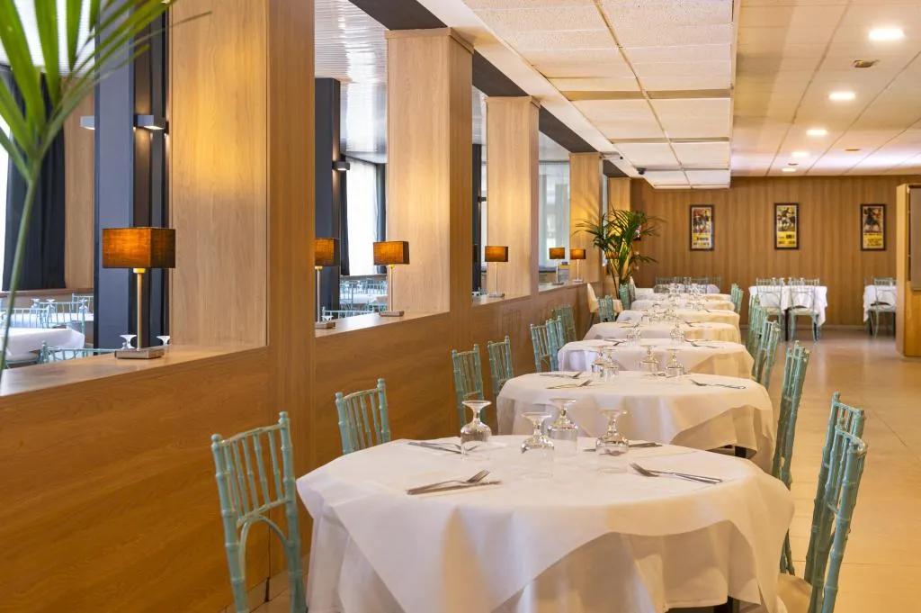 Restaurant, Guitart Central Park Aqua Resort, Costa Brava