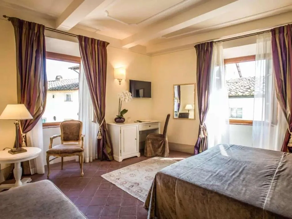 Room, Palazzo San Niccolo, Florence