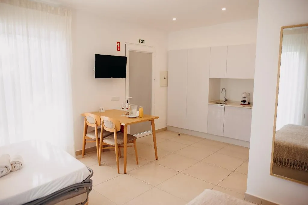 STUDIO WITH TERRACE Room, Quinta Dos Perfumes, Algarve