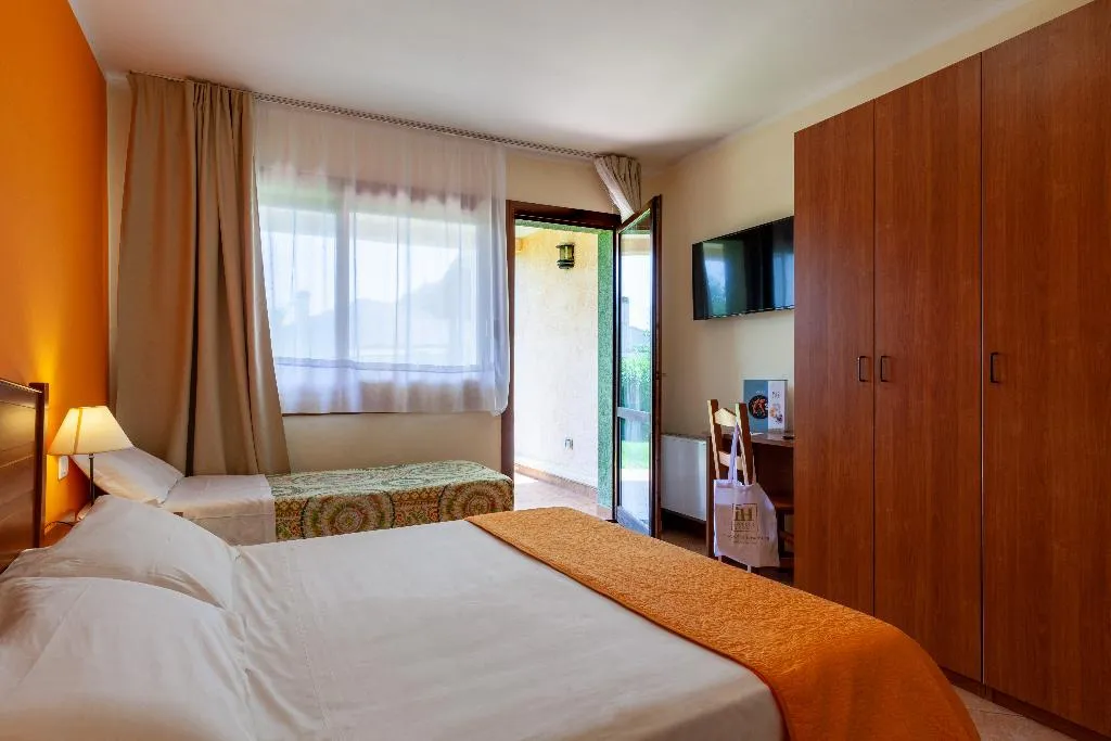 TRIPLE STANDARD Room, iH Hotels Villasimius Le Zagare Resort, Cagliari