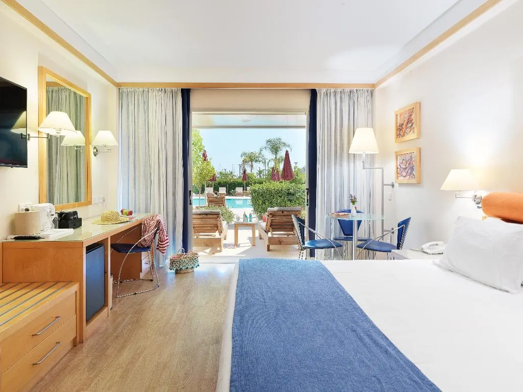 Double or Twin EXECUTIVE Room, St Raphael Resort, Cyprus
