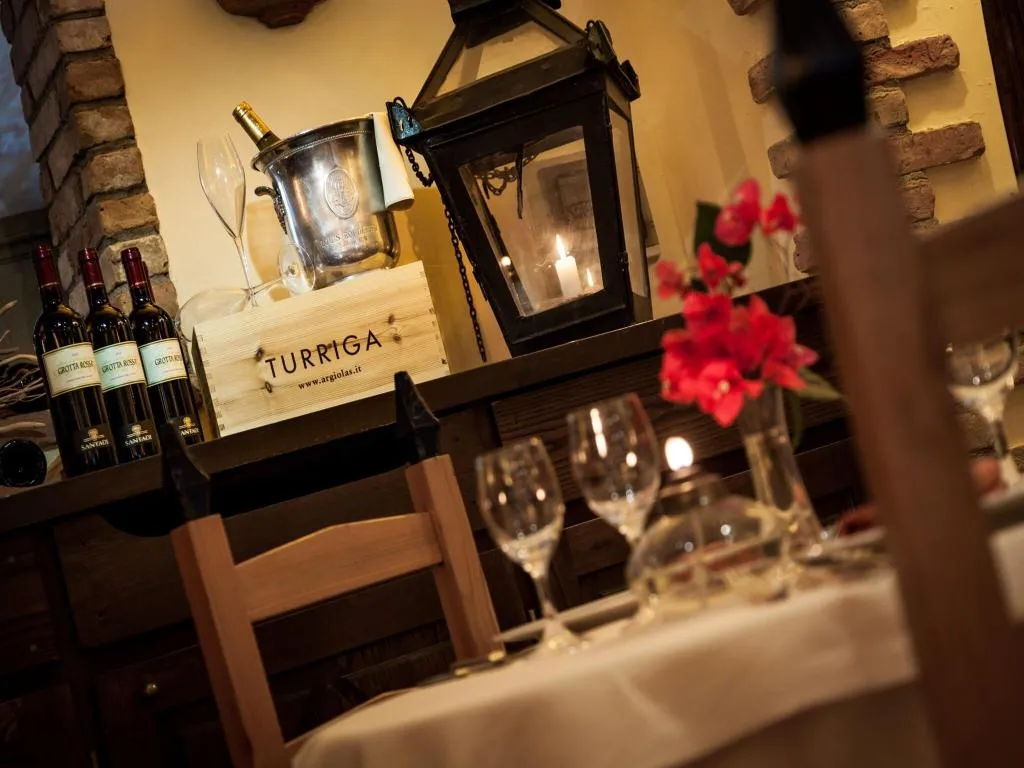Restaurant, Costa Dei Fiori, Cagliari
