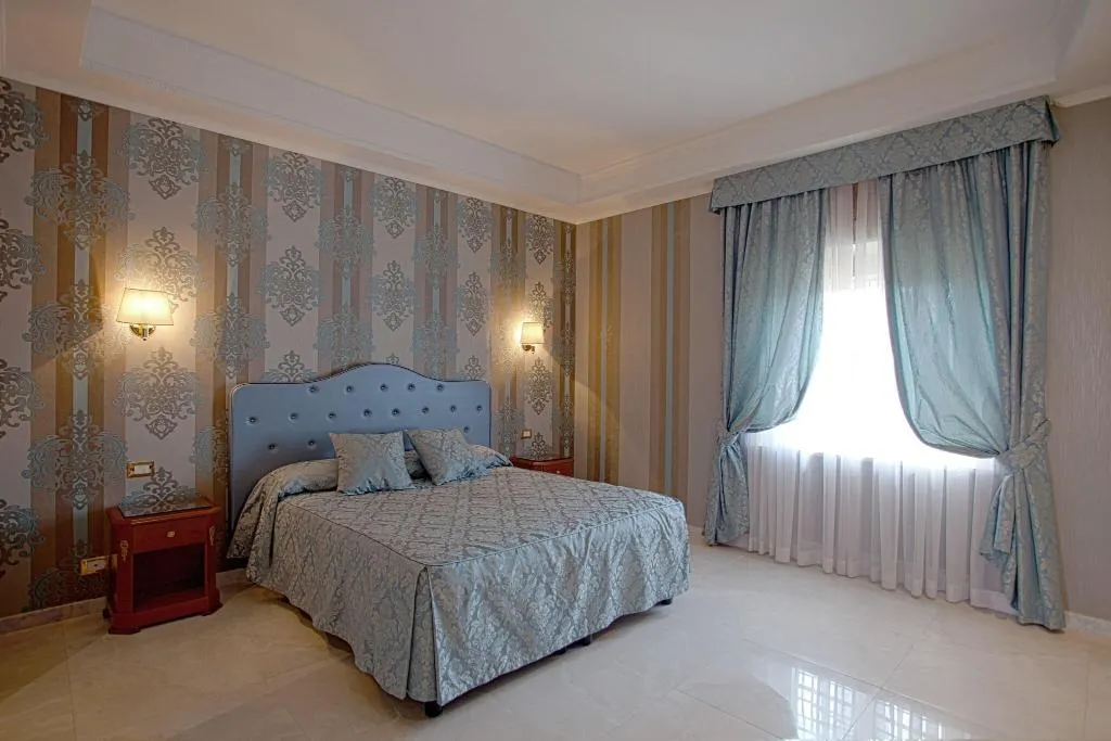 Room, Navona Queen Rooftop, Rome