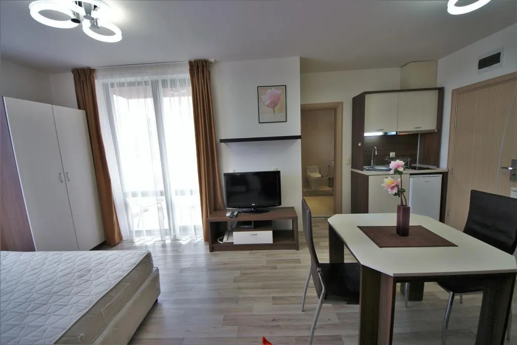 STUDIO STANDARD Room, Menada Tarsis Apartments, Bourgas
