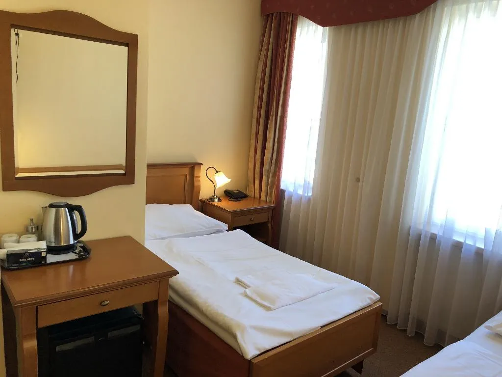 Double or Twin DELUXE Room, Brezina, Prague