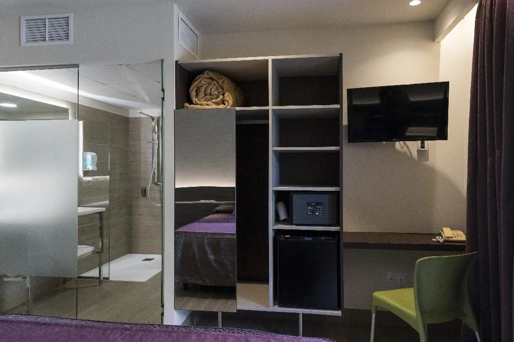TRIPLE STANDARD Room, Papi Blau, Costa Brava