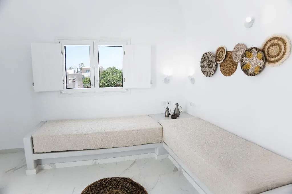 QUADRUPLE LOFT Room, Kýma Perissa, Santorini