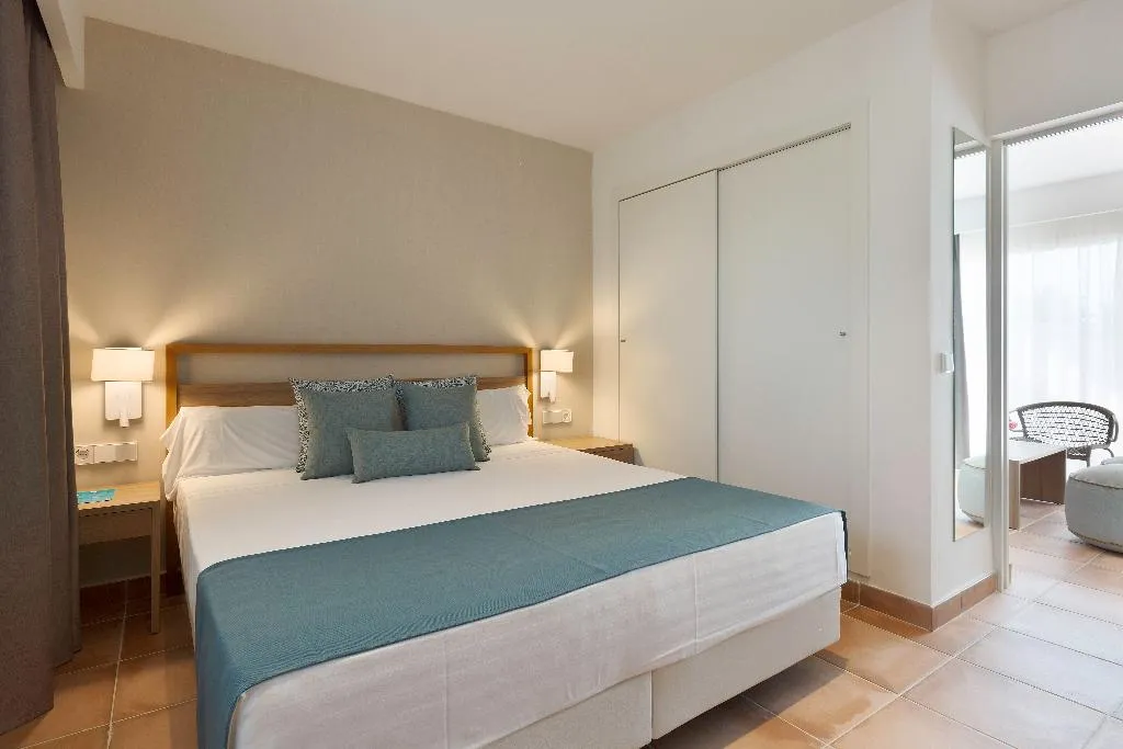 SUITE GARDEN VIEW Room, Aluasoul Menorca, Menorca