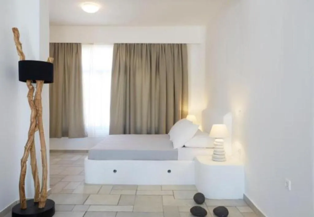 Room, Black Rose Suites, Santorini