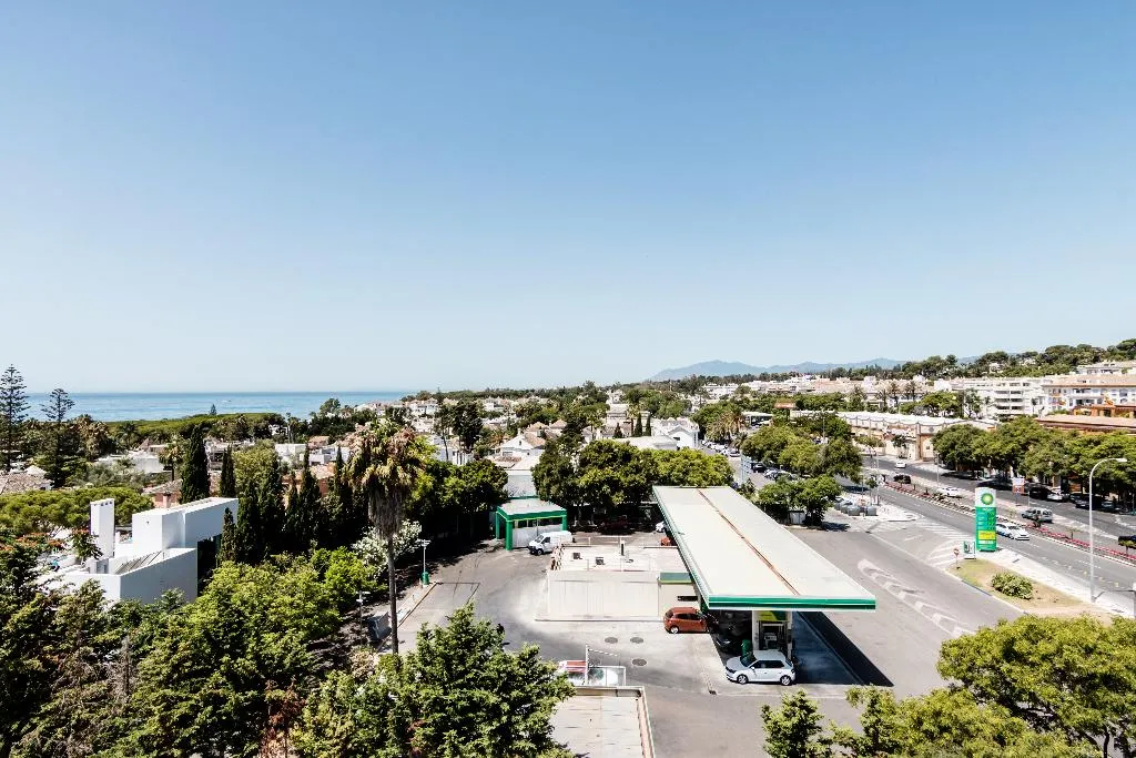 APARTMENT TWO BEDROOMS Room, Guadalpin Suites, Costa Del Sol