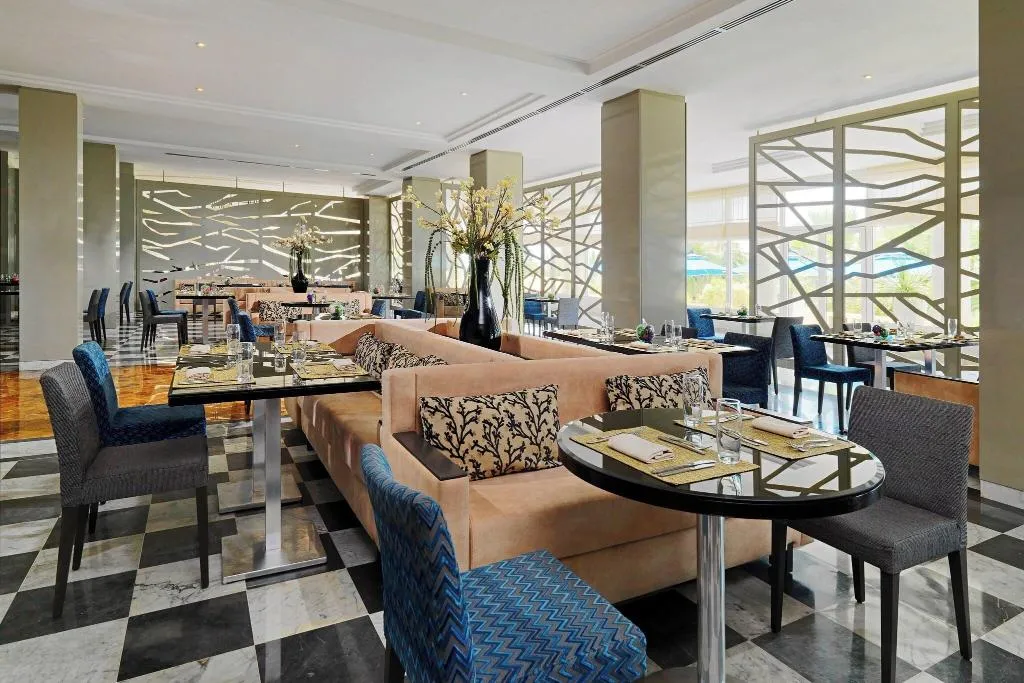 Restaurant, Sheraton Tunis, Tunisia