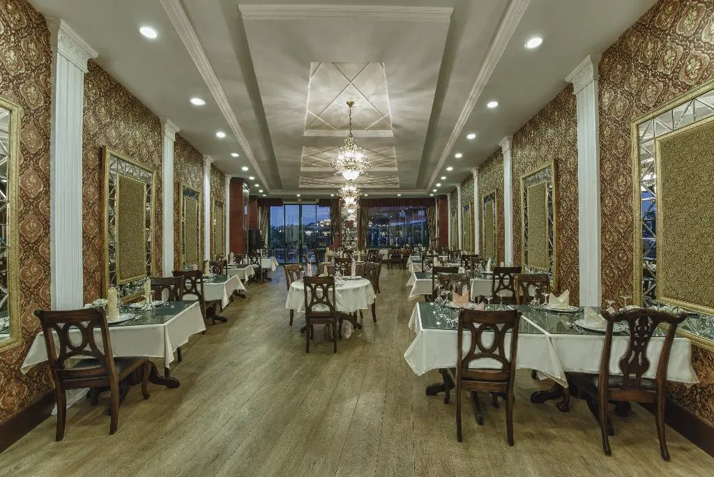 Restaurant, Delphin Palace, Antalya