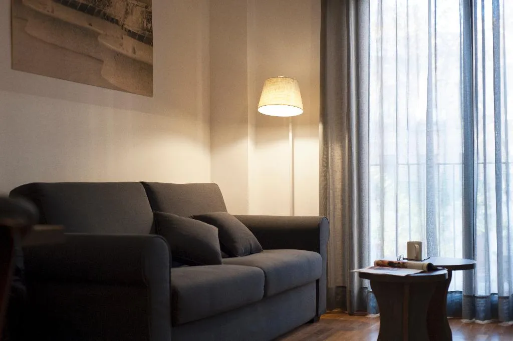 APARTMENT TWO BEDROOMS Room, MH Apartments Gracia, Barcelona