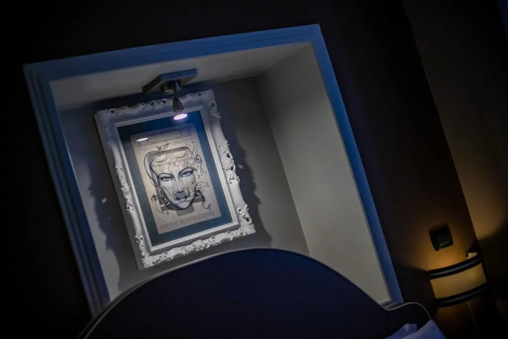 DOUBLE DELUXE QUEEN BED Room, Jb Relais, Rome