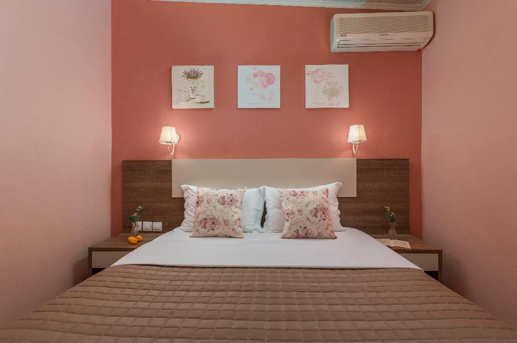 FAMILY ROOM STANDARD Room, Ouzas  Luxury Hotel, Thessaloniki