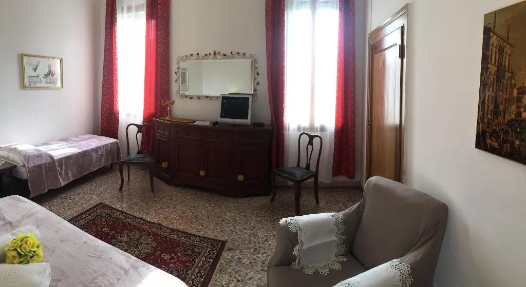 Room, Princess Guest House, Venice
