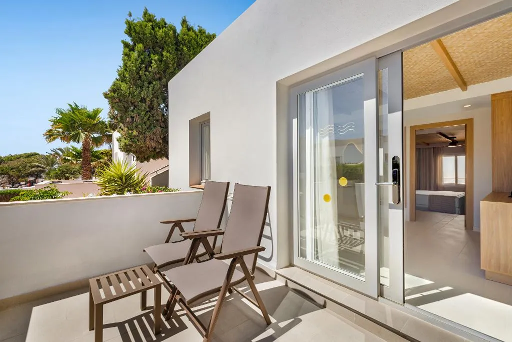 BUNGALOW STANDARD Room, Hotel Riu Palace La Mola, Ibiza