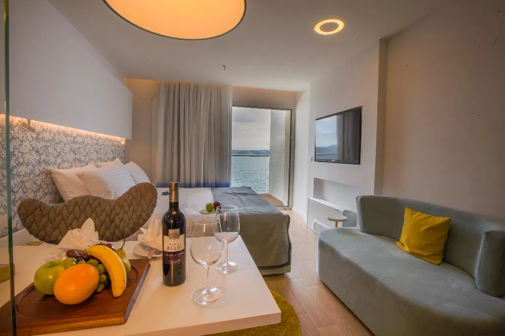 JUNIOR SUITE SEA VIEW Room, TUI Blue Makarska, Split