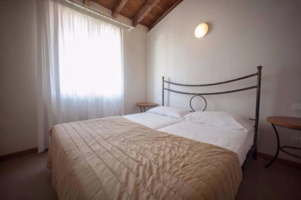 BUNGALOW BUNK BED Room, Resort The Garda Village, Milan