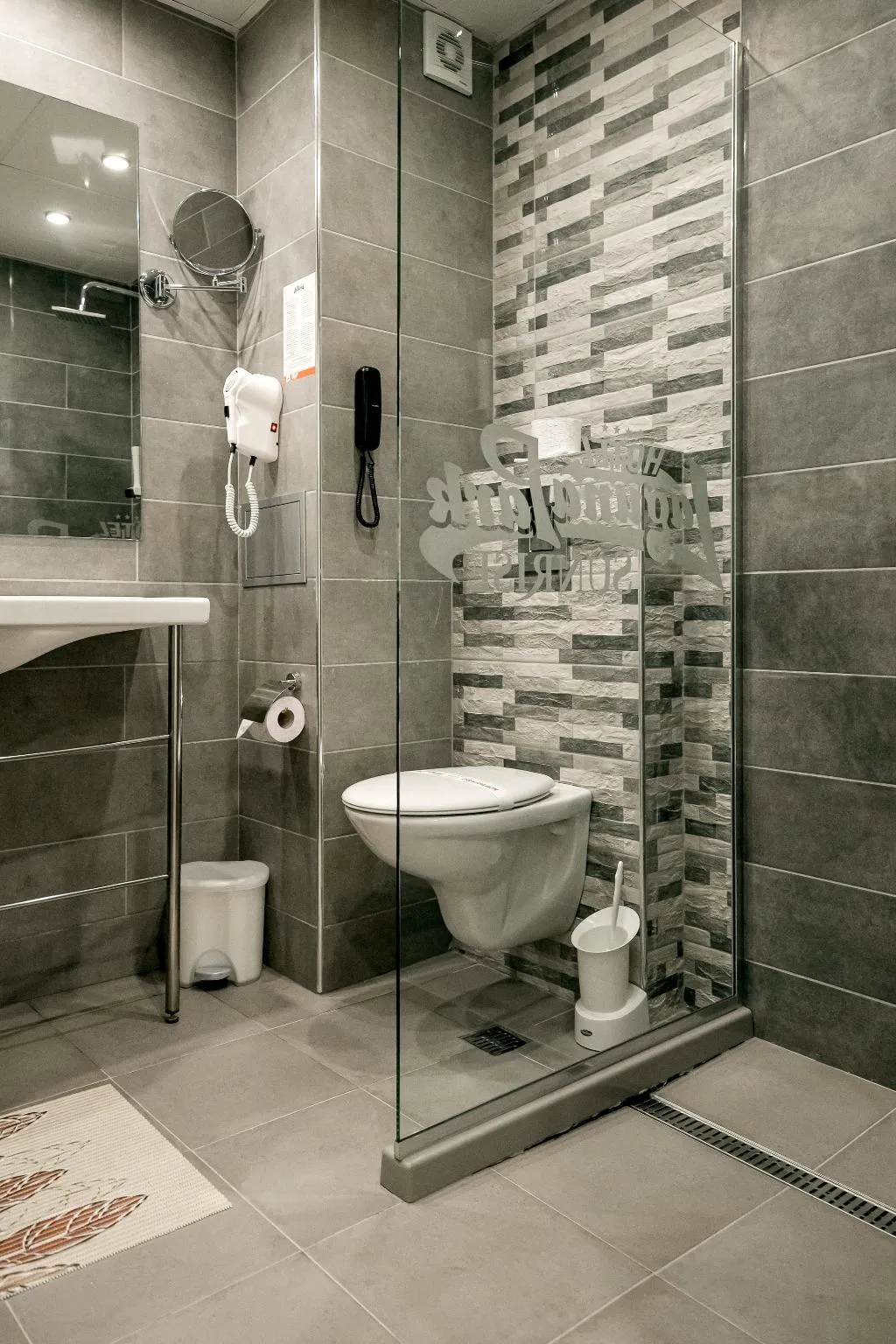 APARTMENT ONE BEDROOM TWO BATHROOMS Room, Laguna Park Sunrise, Bourgas