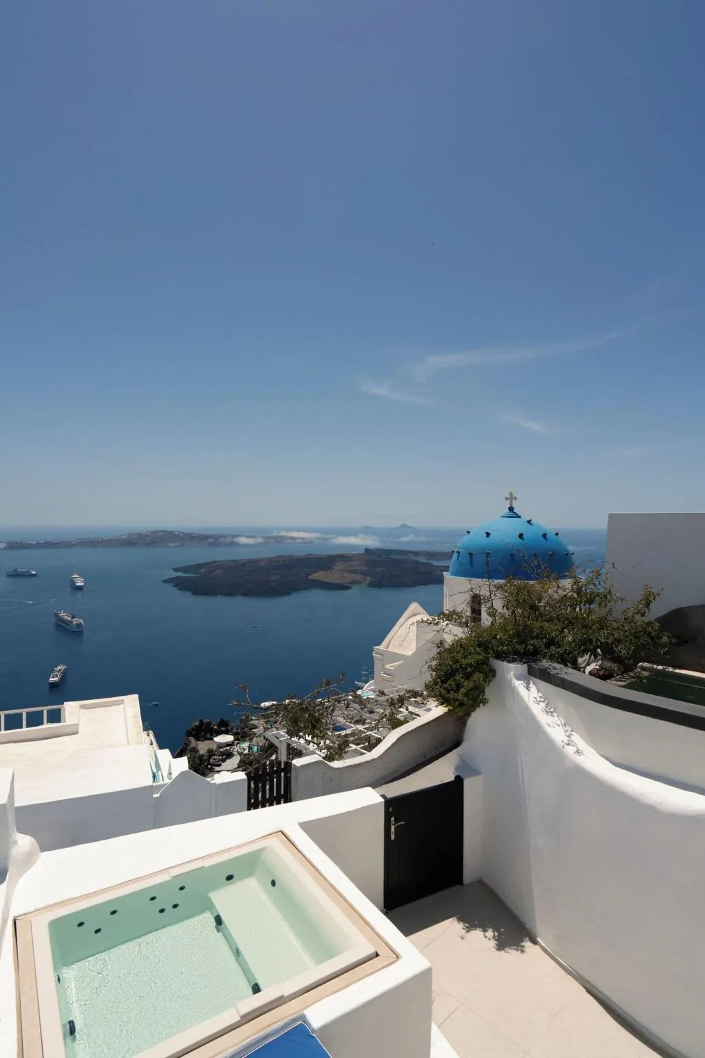 Room, You And Me Suites, Santorini