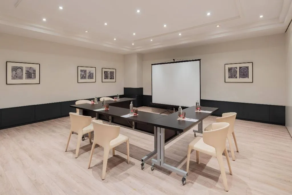 Conferences, Madrid Alameda Aeropuerto Affiliated By Melia, Madrid