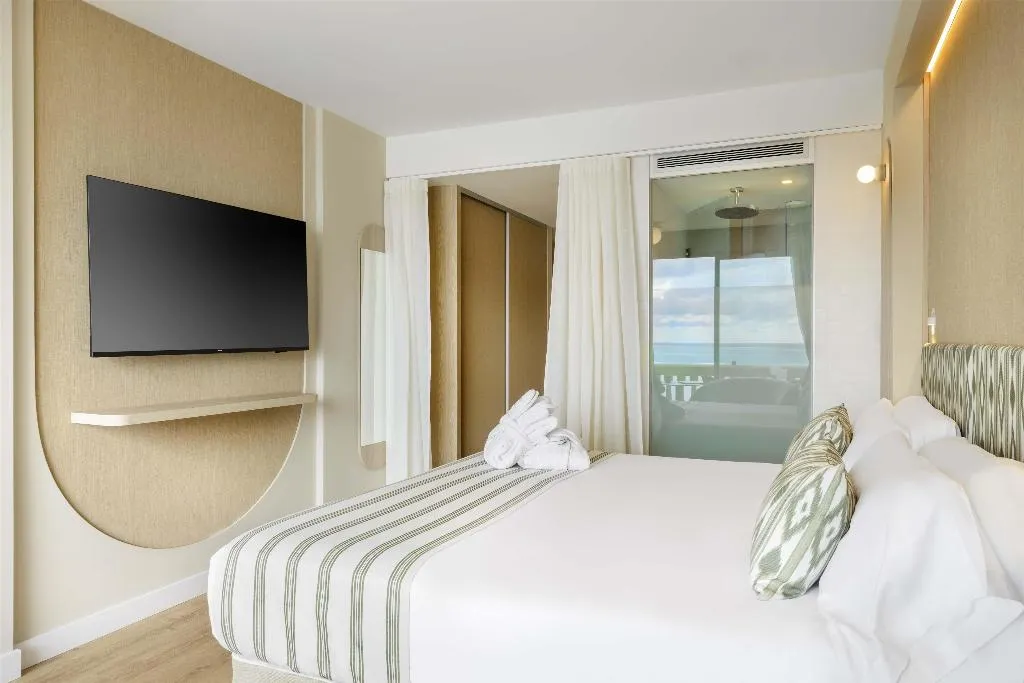 Double or Twin SUPERIOR SEA VIEW Room, Barcelo Illetas Albatros, Majorca