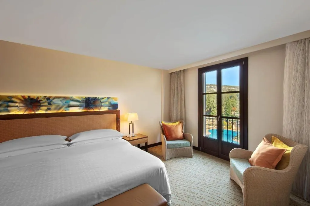 Room, Sheraton Mallorca Arabella Golf Hotel, Majorca