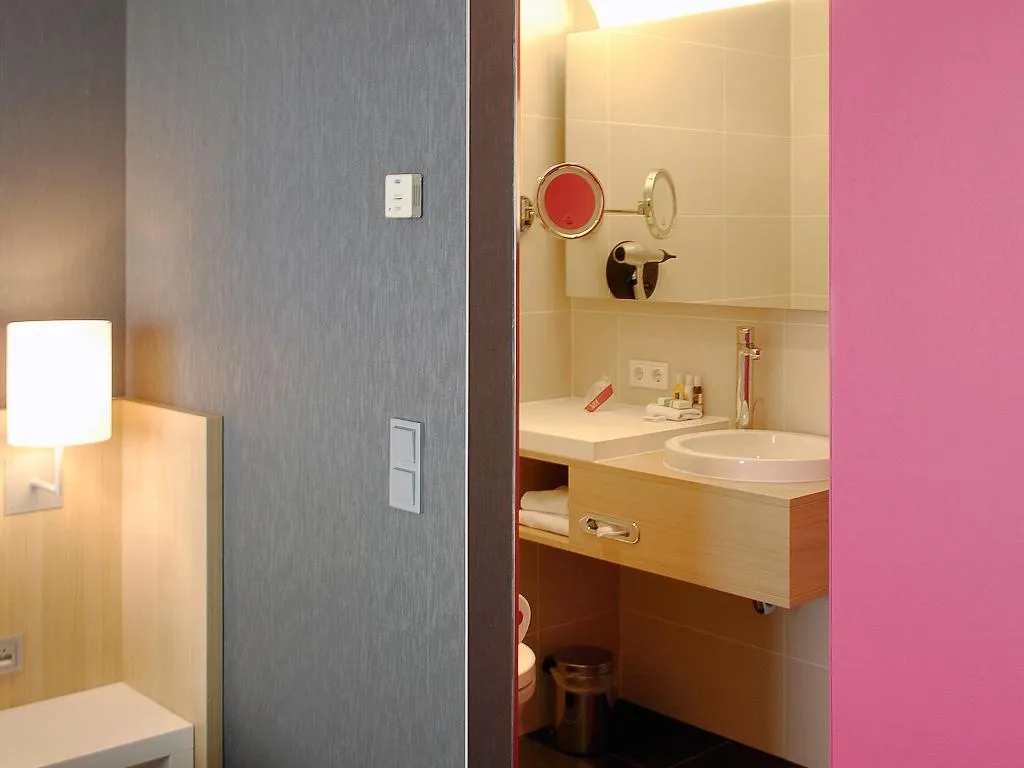 DOUBLE CLASSIC Room, Mercure Amsterdam City Hotel, Amsterdam