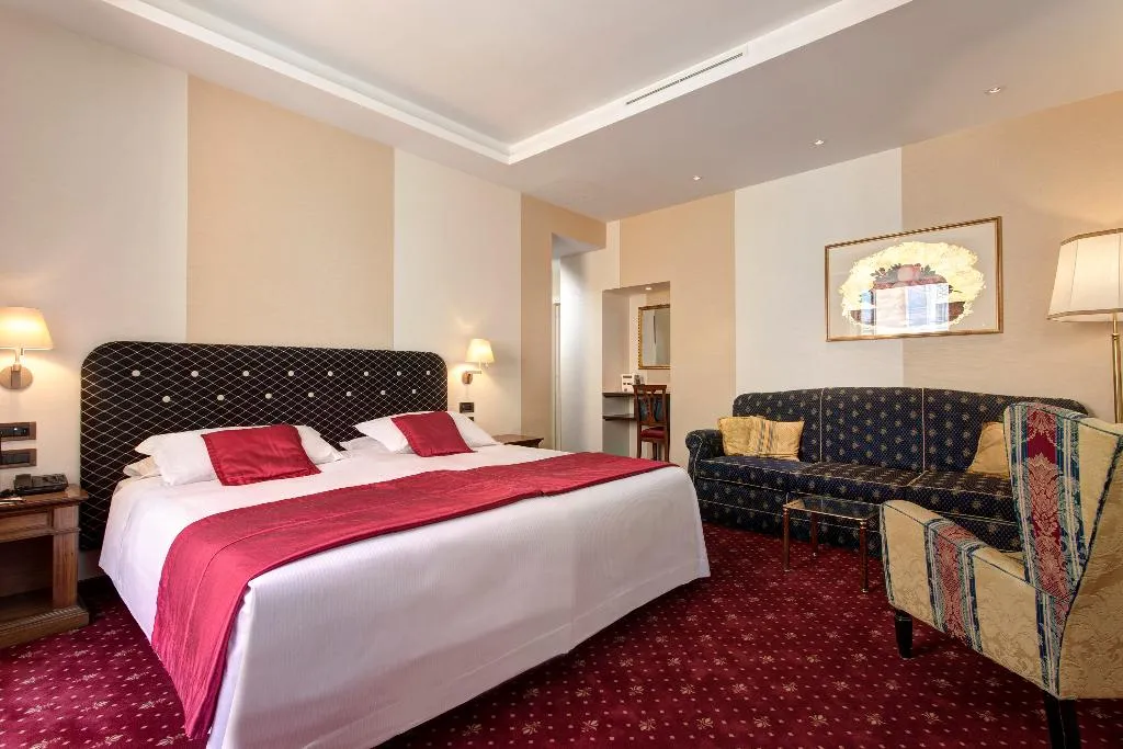 Double or Twin SUPERIOR Room, Nazionale, Rome