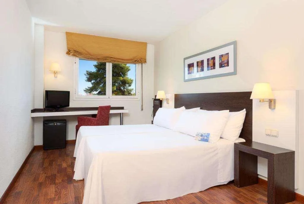 Room, Port Valencia Feria, Valencia