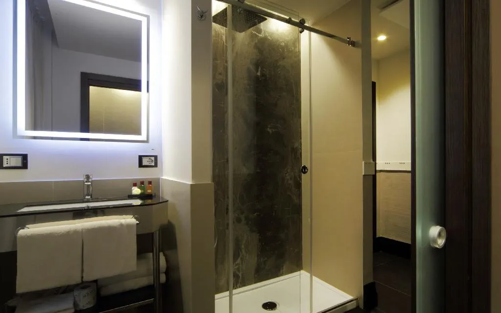 Double or Twin SUPERIOR Room, Unica Suites Roma, Rome