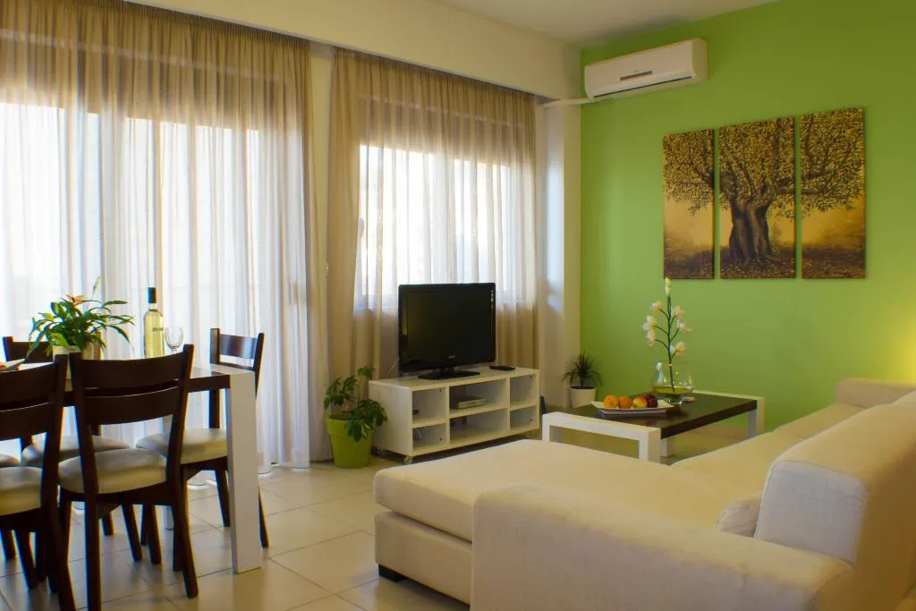 SUITE THREE BEDROOMS Room, Esthisis suites & maisonettes, Crete