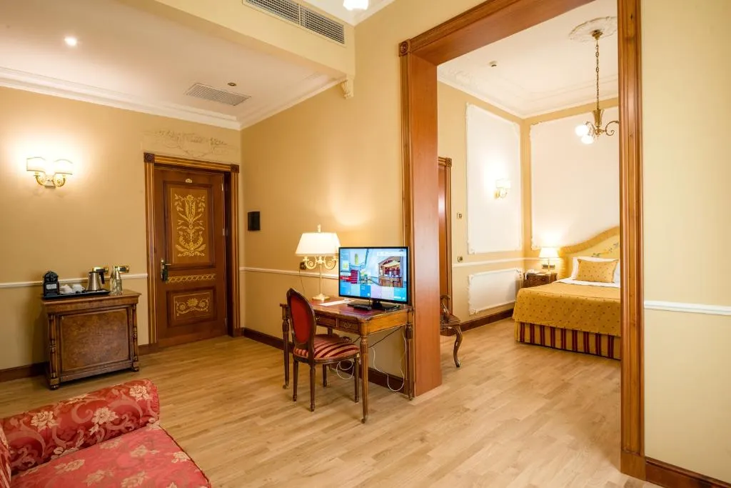 JUNIOR SUITE STANDARD Room, Grand Hotel Wagner, Palermo