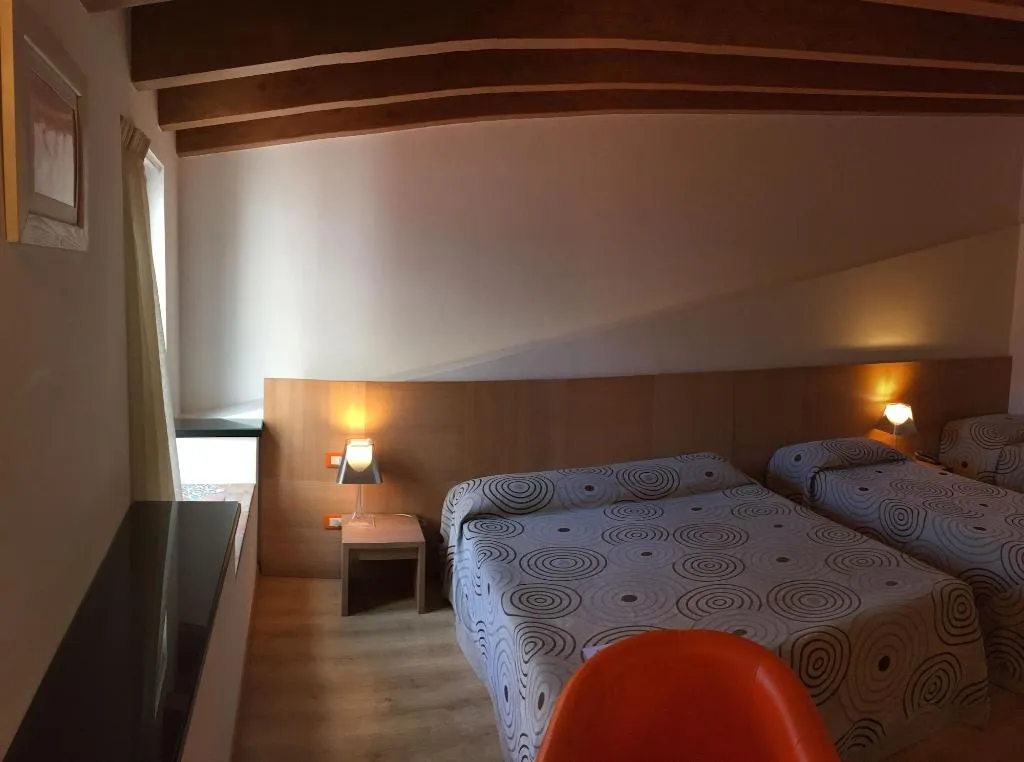 Room, Locanda Al Moro, Catania